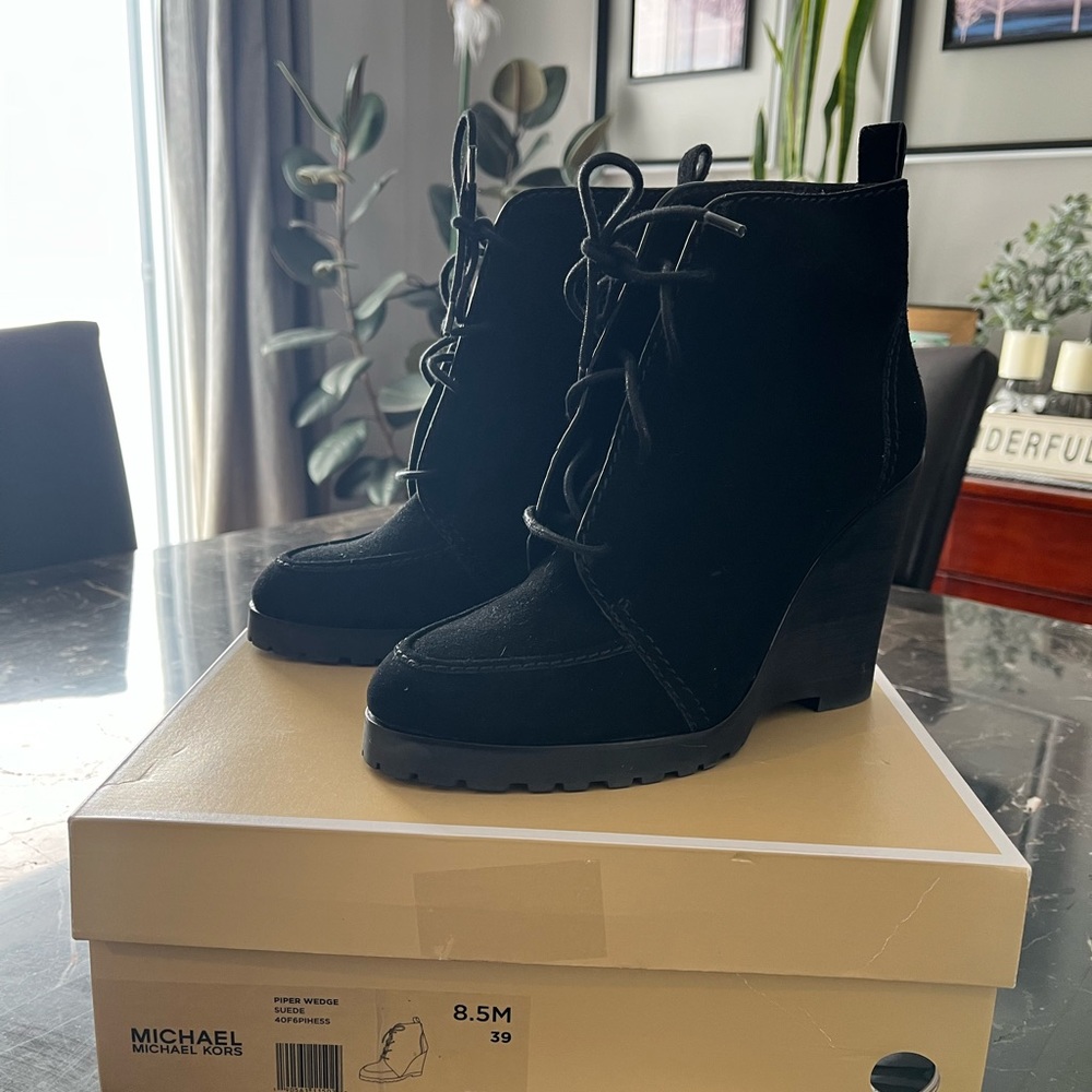 Michael Kors Bootie